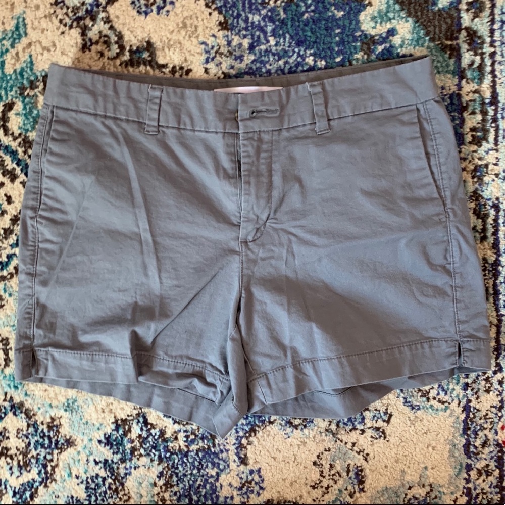 Old Navy Size 6 Everyday Short in Grey